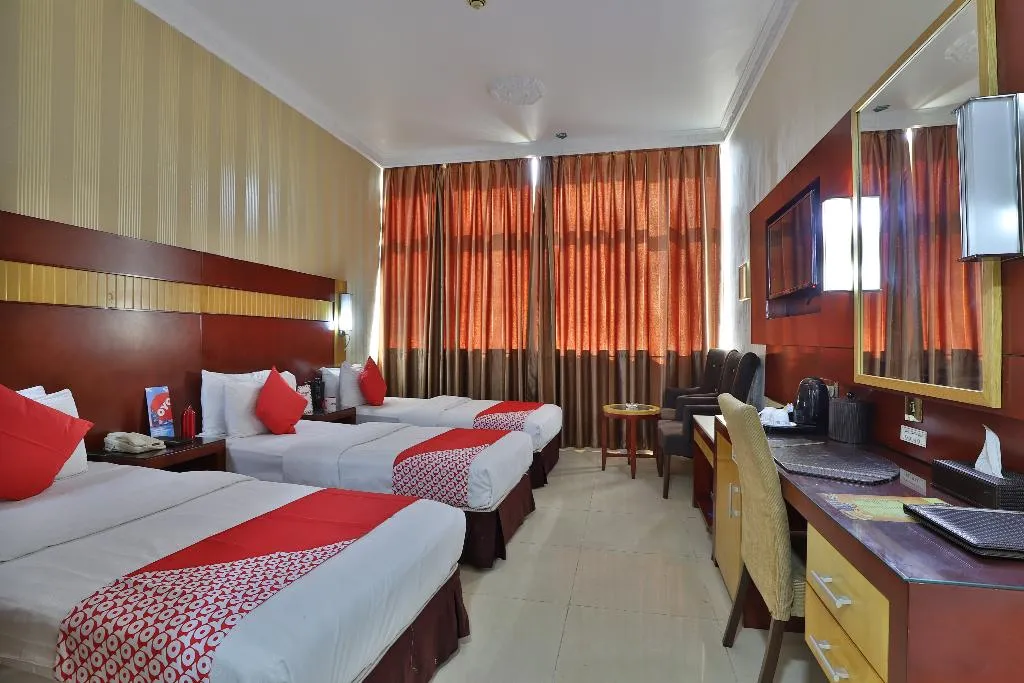 TRIPLE STANDARD Room, Phoenix Hotel, Dubai