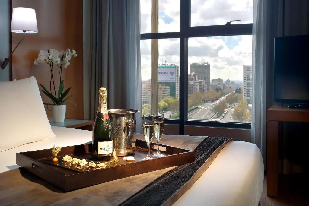 DOUBLE HONEYMOON Room, Exe Plaza, Madrid