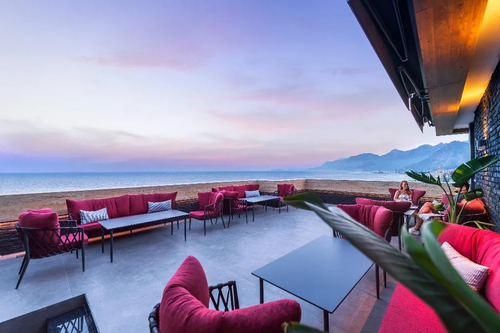Bar, Crowne Plaza Antalya, Antalya