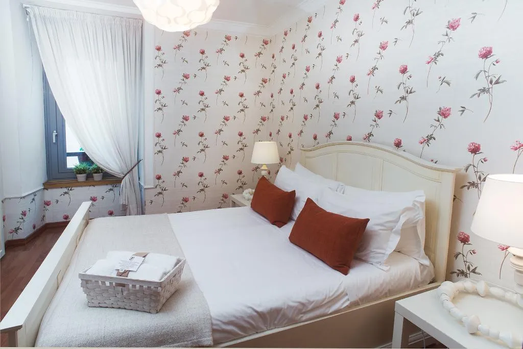 APARTMENT CAPACITY 3 Room, Residenza Echia, Naples