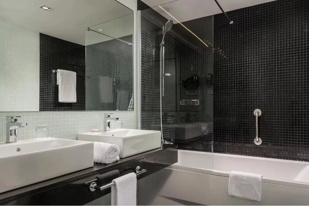 DOUBLE SUPERIOR Room, Dorma Plaza Catalunya, Barcelona