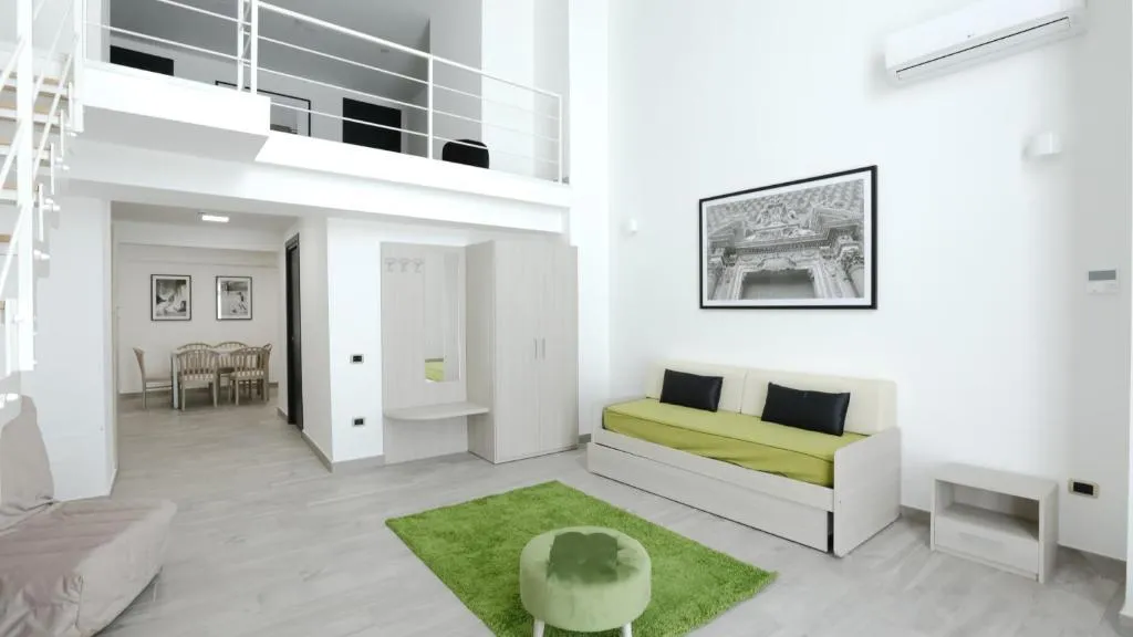 APARTMENT DUPLEX Room, Ecumano Space, Naples