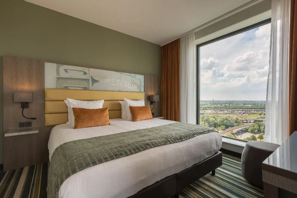 SUITE STANDARD Room, Leonardo Royal Hotel Amsterdam, Amsterdam