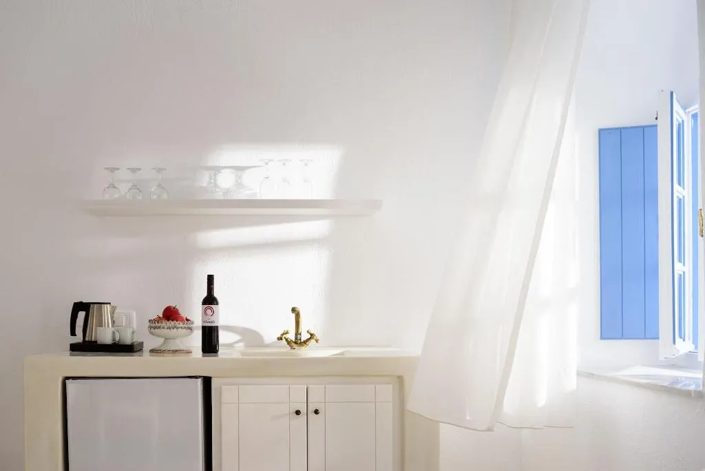 Room, Kamares Apartments, Santorini