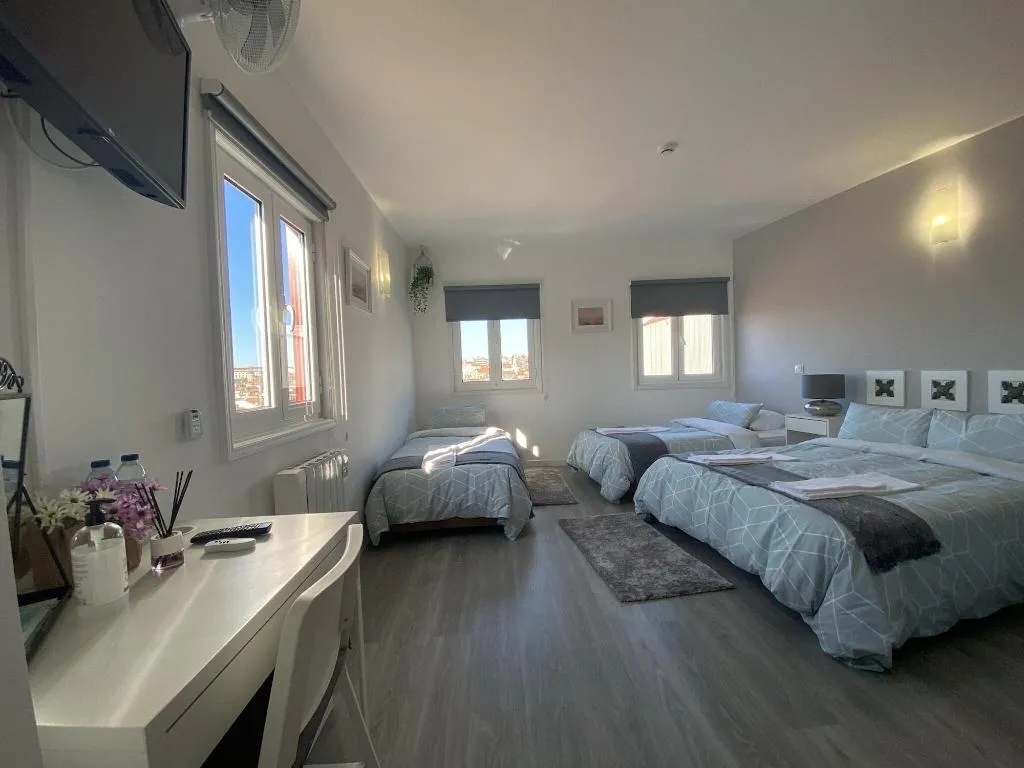 Room, Residencial Triunfo, Porto