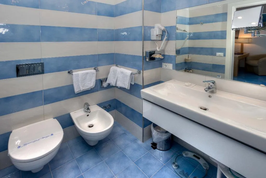 DOUBLE STANDARD Room, Boutique Hotel Helios, Naples