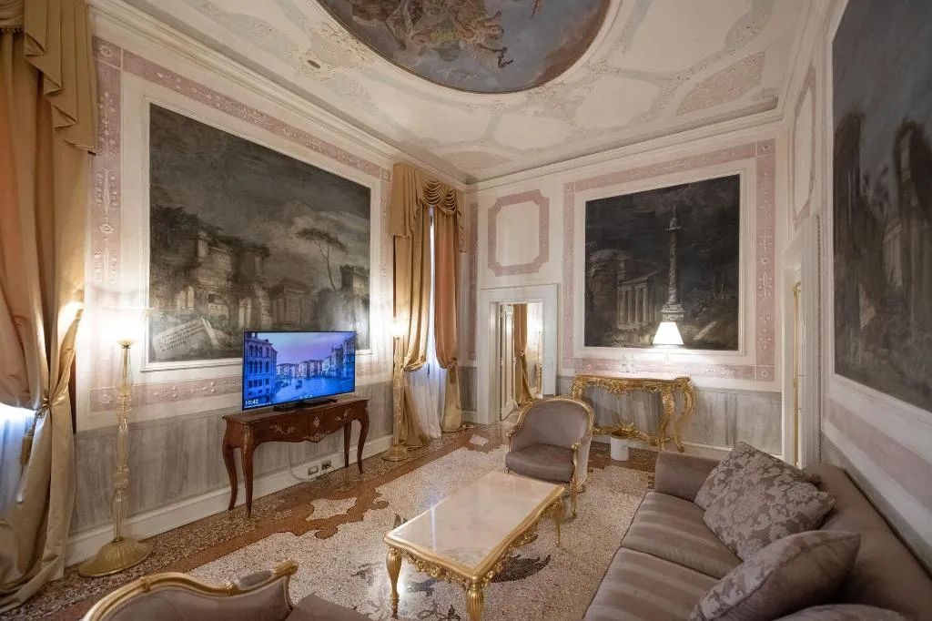 SUITE DELUXE Room, Cà Bonfadini Historic Experience, Venice