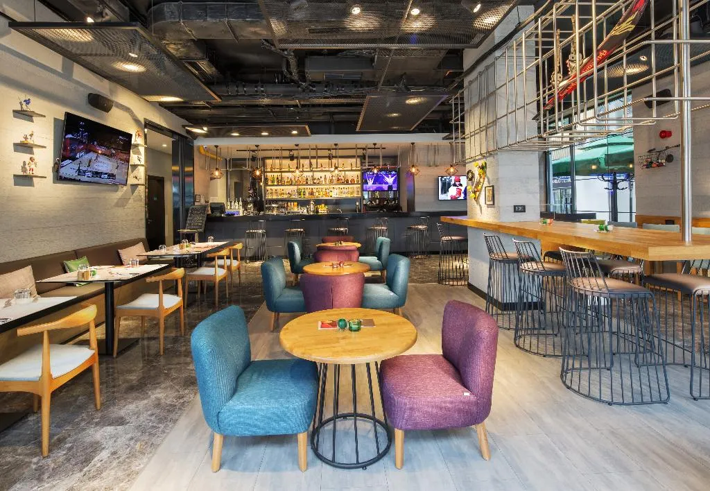 Bar, Park Inn by Radisson Izmir, Izmir