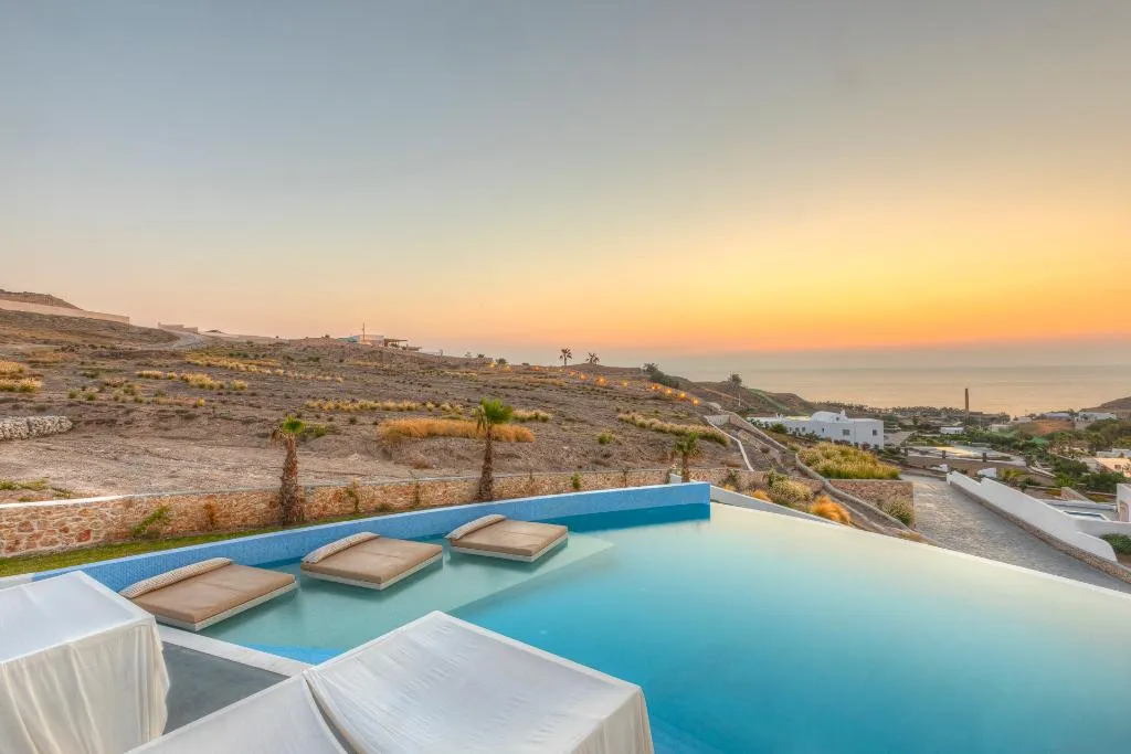 Pool, Desiterra Resort, Santorini