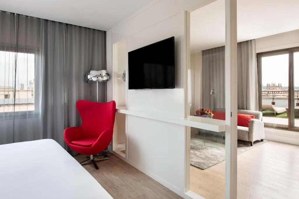 Room, NH Collection Barcelona Gran Hotel Calderón, Barcelona