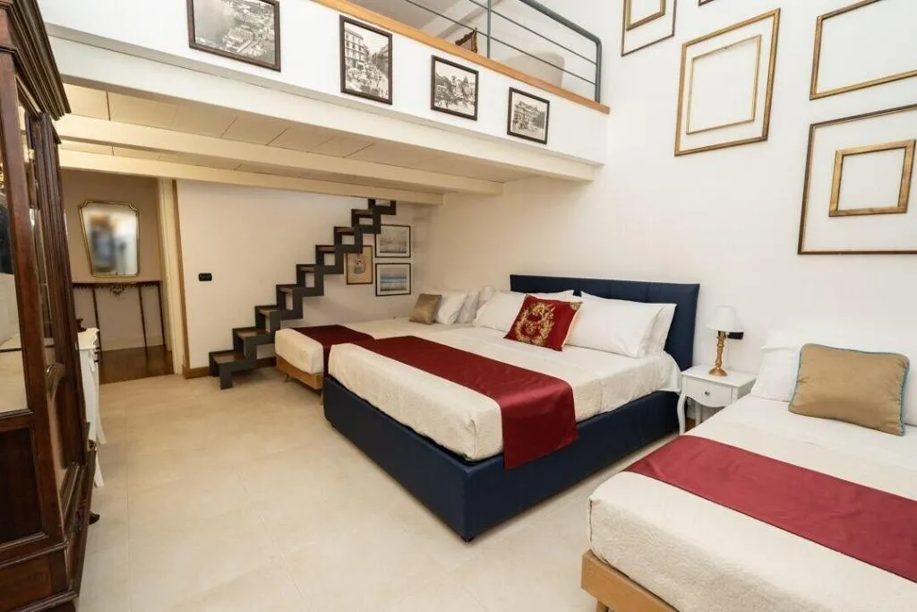 General view, Moon Luxury Rooms & Apartments, Naples