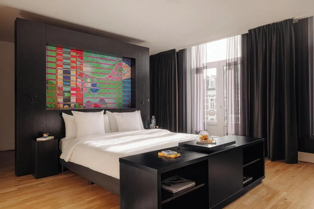 FAMILY ROOM QUEEN SIZE BED Room, Leonardo Boutique Hotel Maastricht City Center, Amsterdam