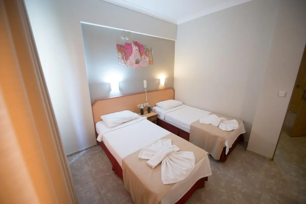 APARTMENT CAPACITY 4 Room, Albatros Apartments, Dalaman