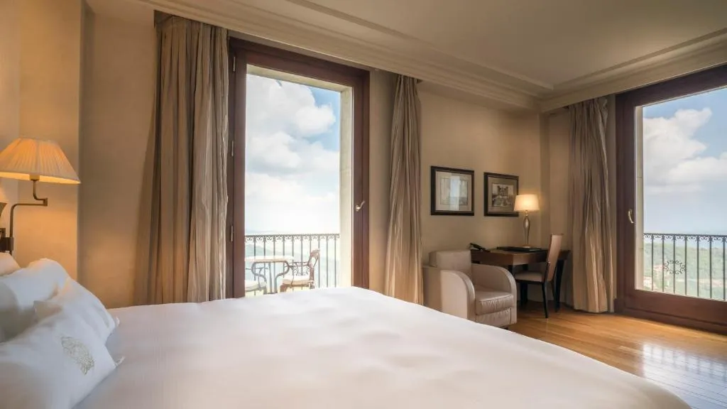 DOUBLE DELUXE MOUNTAIN VIEW Room, METT Barcelona, Barcelona