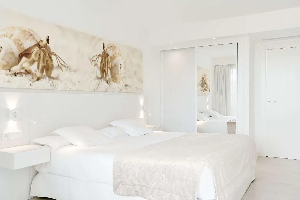 DOUBLE TWO BEDS Room, Iberostar Waves Cristina, Majorca