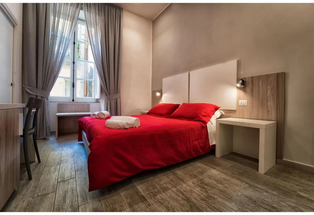 Room, New Gallery, Naples