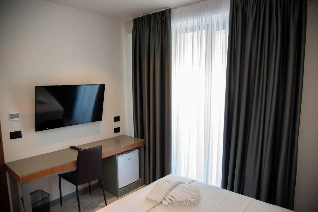 Room, Adria Palace Hotel, Durres