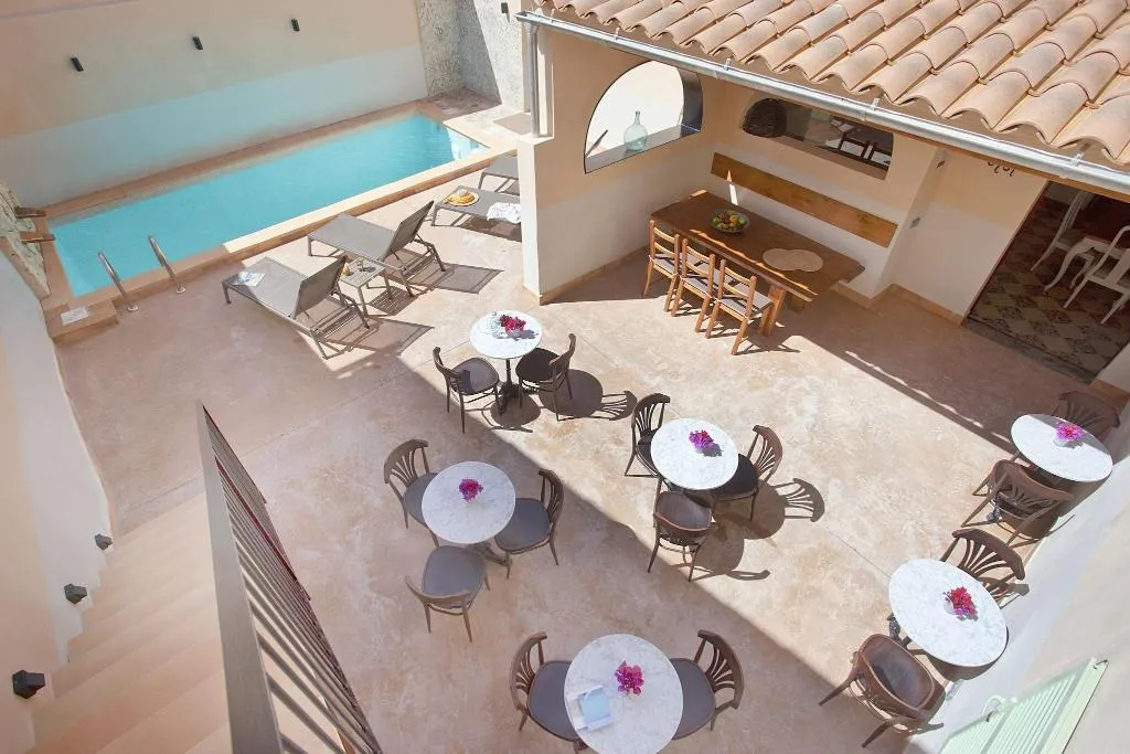 Terrace, Casal de Petra - Rooms & Pool, Majorca