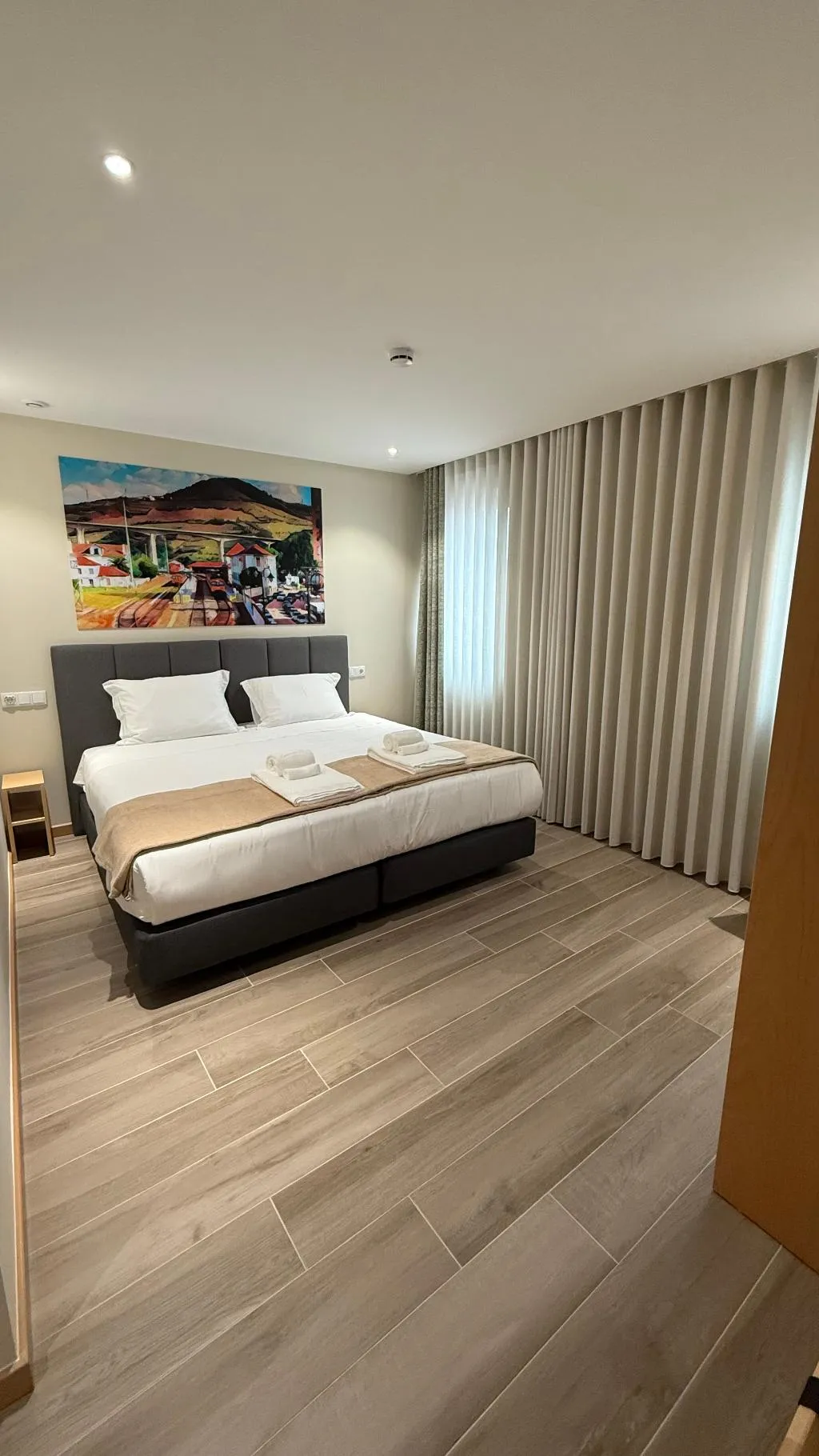 TRIPLE STANDARD Room, Oporto Station Hostel & Rooms, Porto