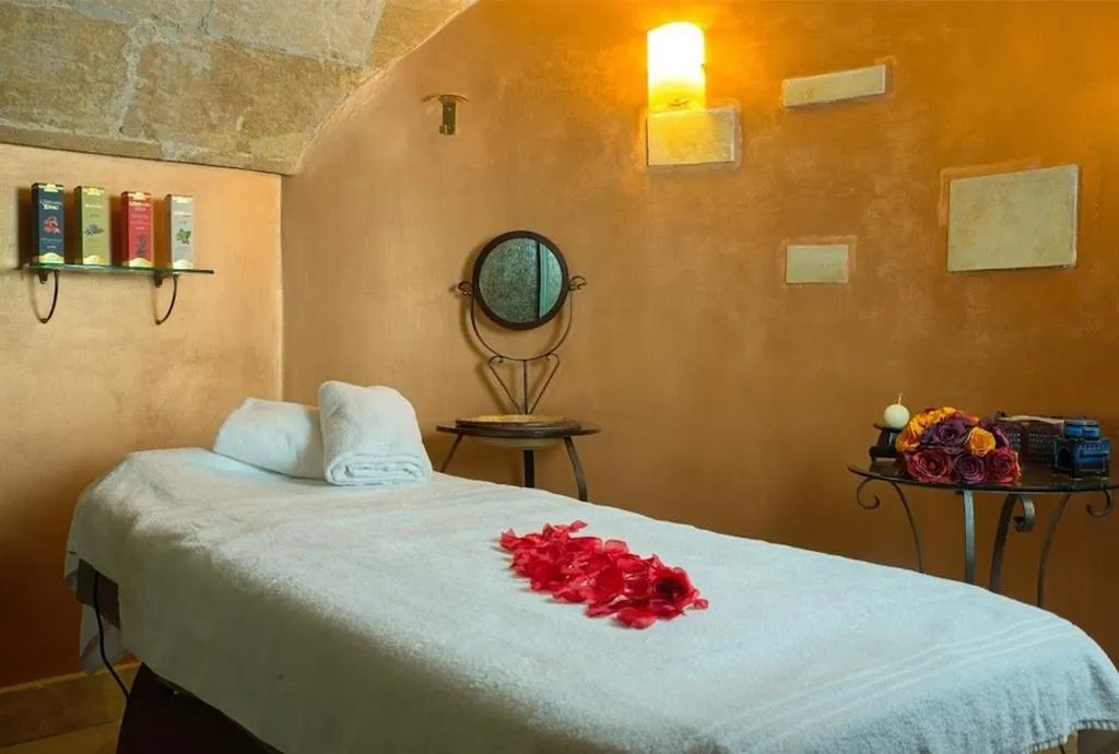 Sports and Entertainment, Grand Hotel Ortigia, Catania