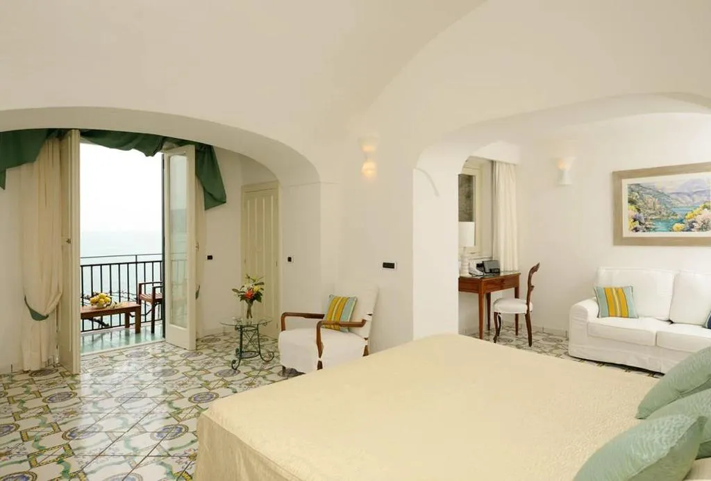 Room, Hotel Santa Caterina, Naples