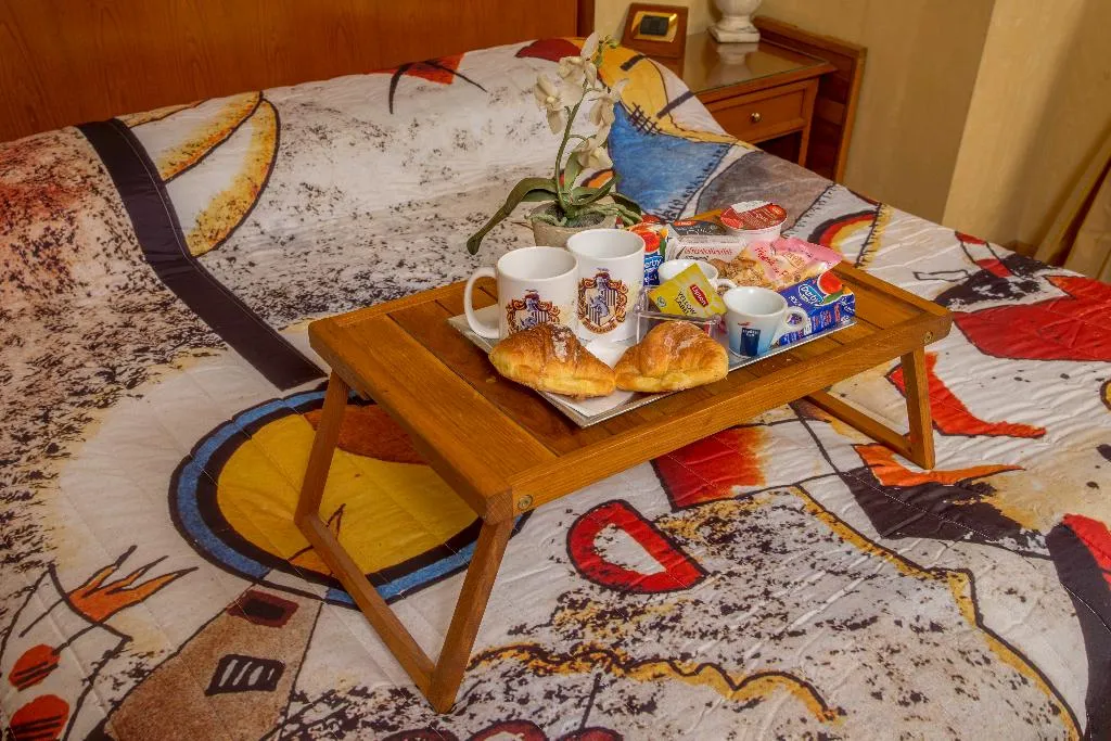 TRIPLE STANDARD Room, Luxury Rooms H 2000 Roma, Rome