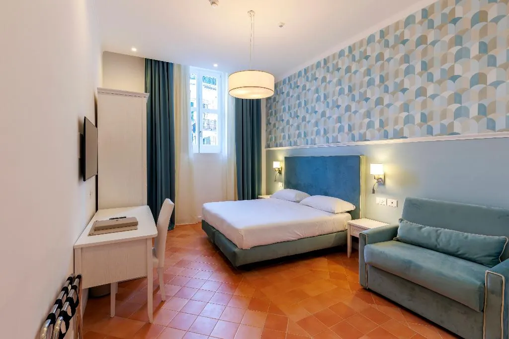 TRIPLE CLASSIC Room, D'amalfi Hospitality, Naples