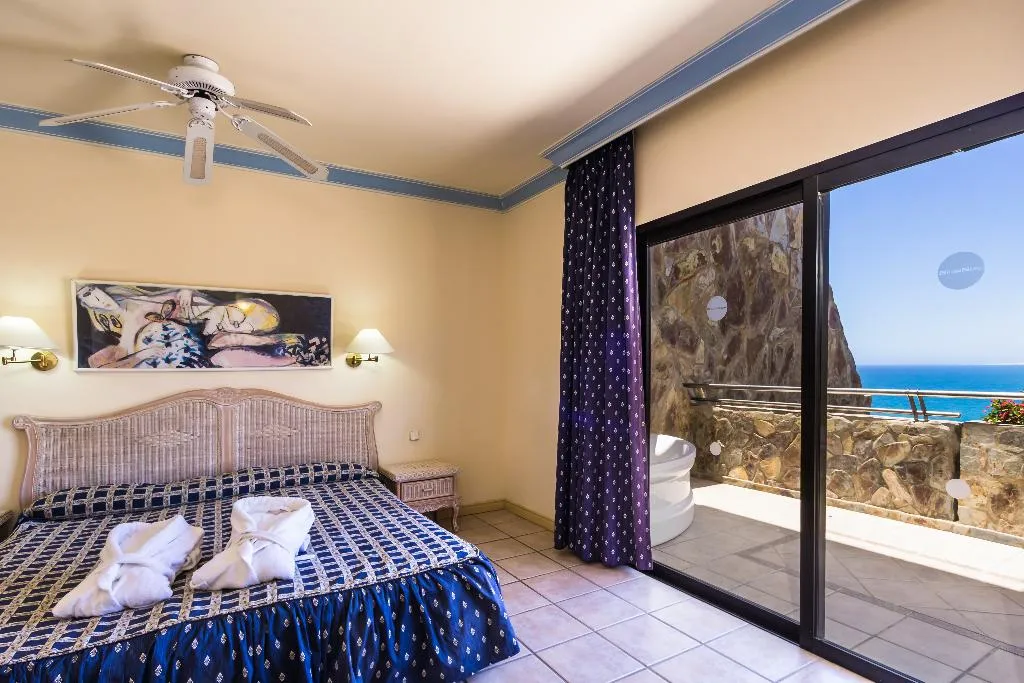 APARTMENT CAPACITY 2 Room, Bluebay Beach Club, Ibiza