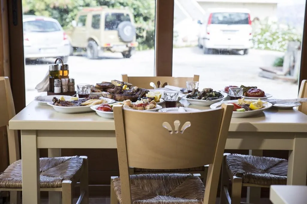 Restaurant, Agarathos, Crete