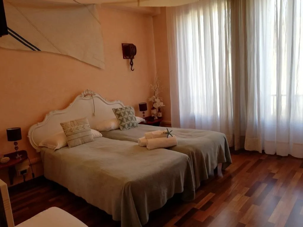Room, 328 Il Veliero Romantico, Venice