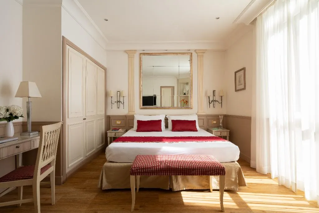 Room, Villa Glori, Rome