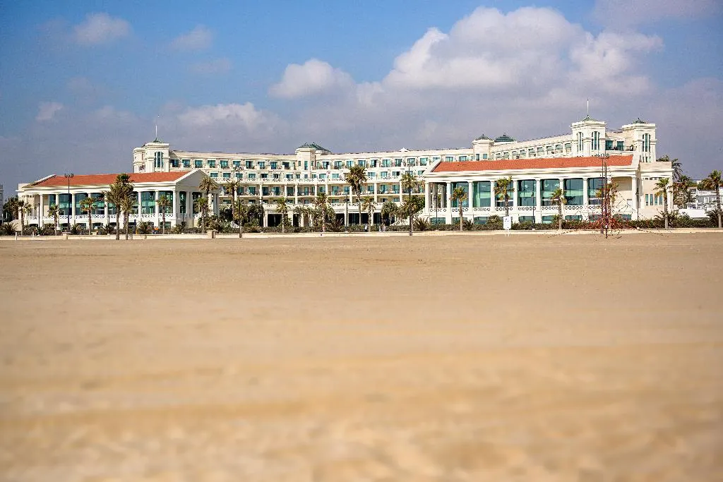 Beach, Santos Las Arenas Balneario Resort, Valencia