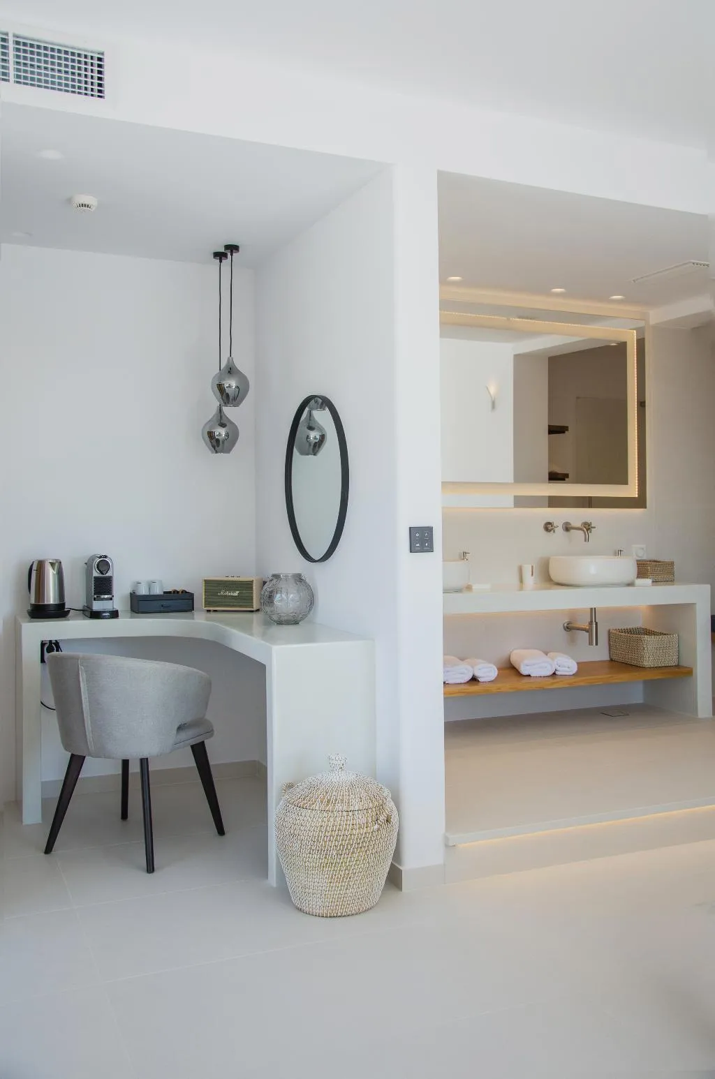 DOUBLE SUPERIOR Room, Lofos Village, Santorini
