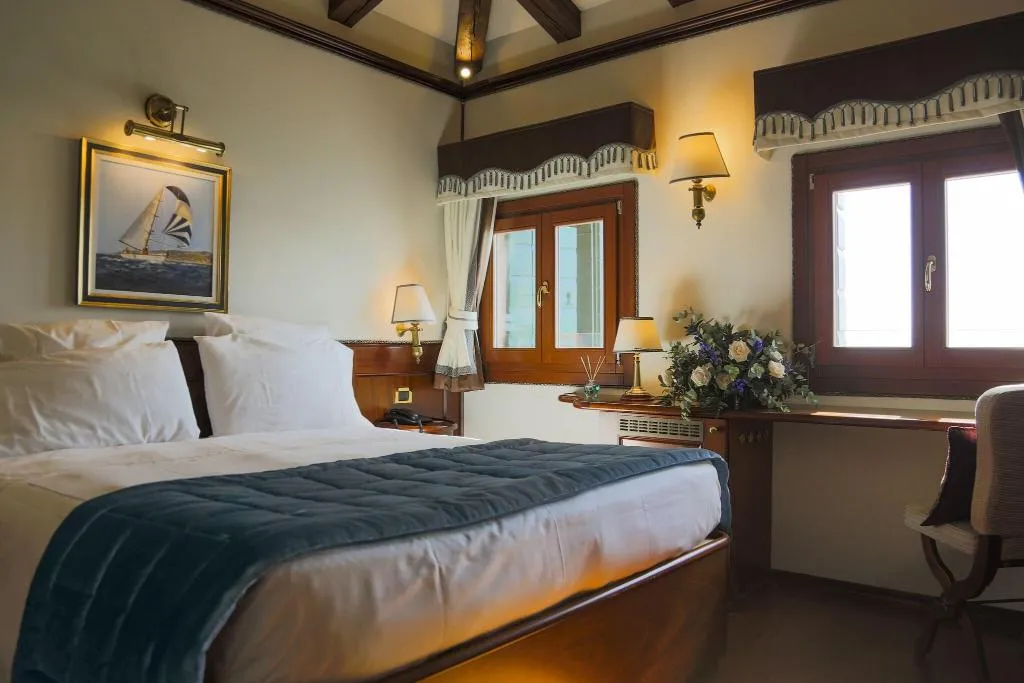 Double or Twin SUPERIOR LAGOON VIEW Room, Bucintoro, Venice