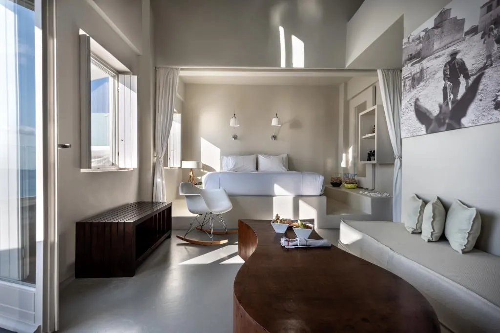 SUITE EXECUTIVE Room, West East Suites, Santorini
