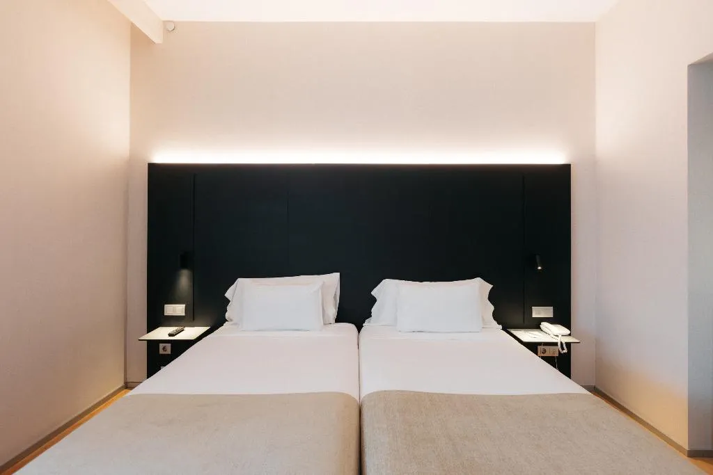 FAMILY ROOM CONNECTING ROOM Room, Barcelo Valencia, Valencia