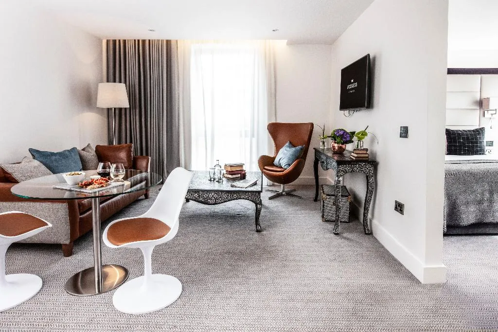 SUITE CLUB Room, The Address Connolly Hotel, Dublin