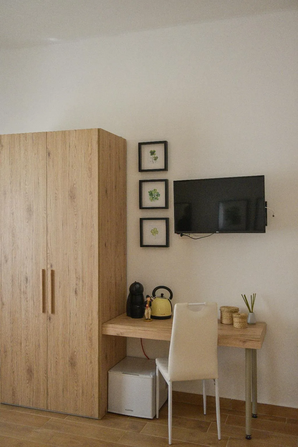 DOUBLE SUPERIOR Room, B&B Portafortuna Lucky Charm, Naples