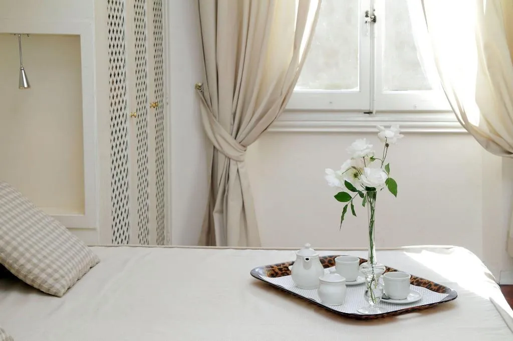 Room, Cerretani 4 Duomo Guesthouse - My Extra Home, Florence