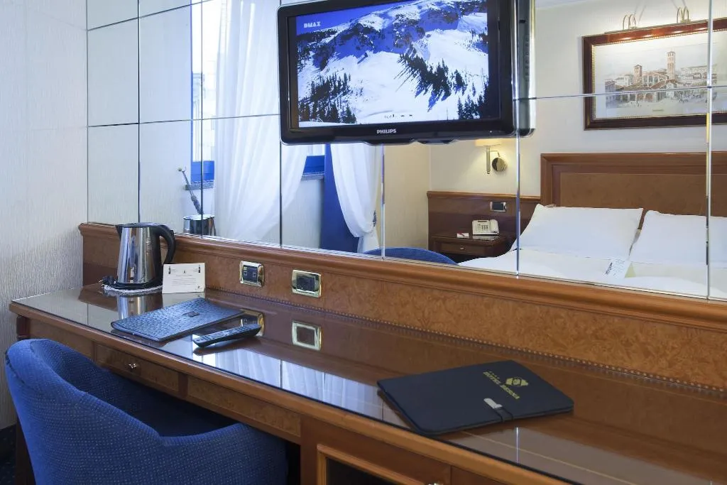 DOUBLE ANNEX Room, Hotel Berna, Milan