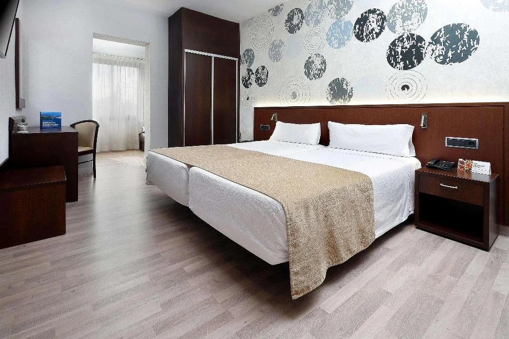 Room, HCC Taber, Barcelona