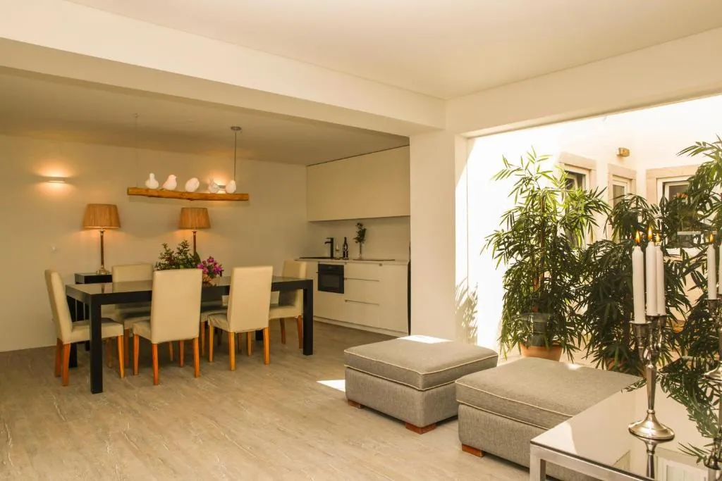 VILLA SUPERIOR Room, Casa Palmela - Small Luxury Hotels & Villas, Lisbon