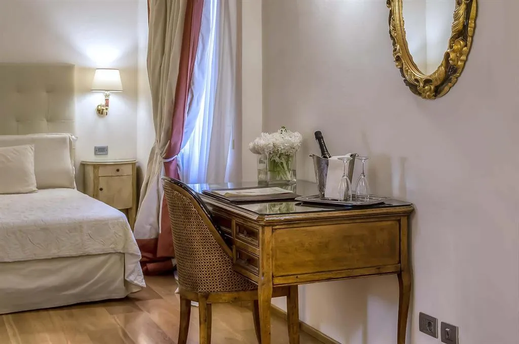 SUITE STANDARD Room, Atlantic Palace, Florence
