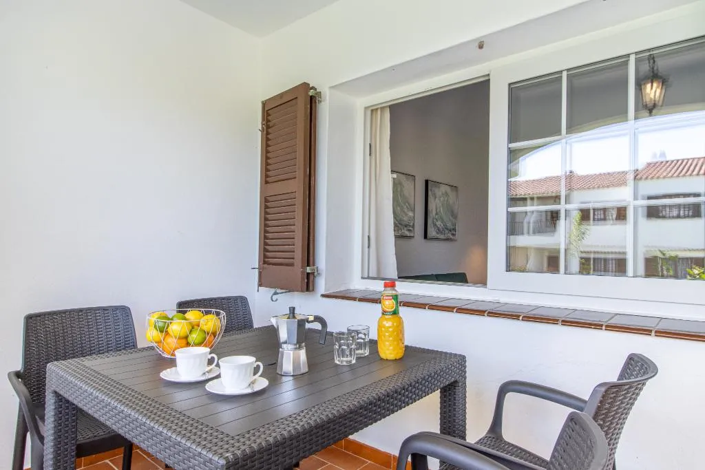APARTMENT TWO BEDROOMS Room, Son Bou Playa Gold, Menorca