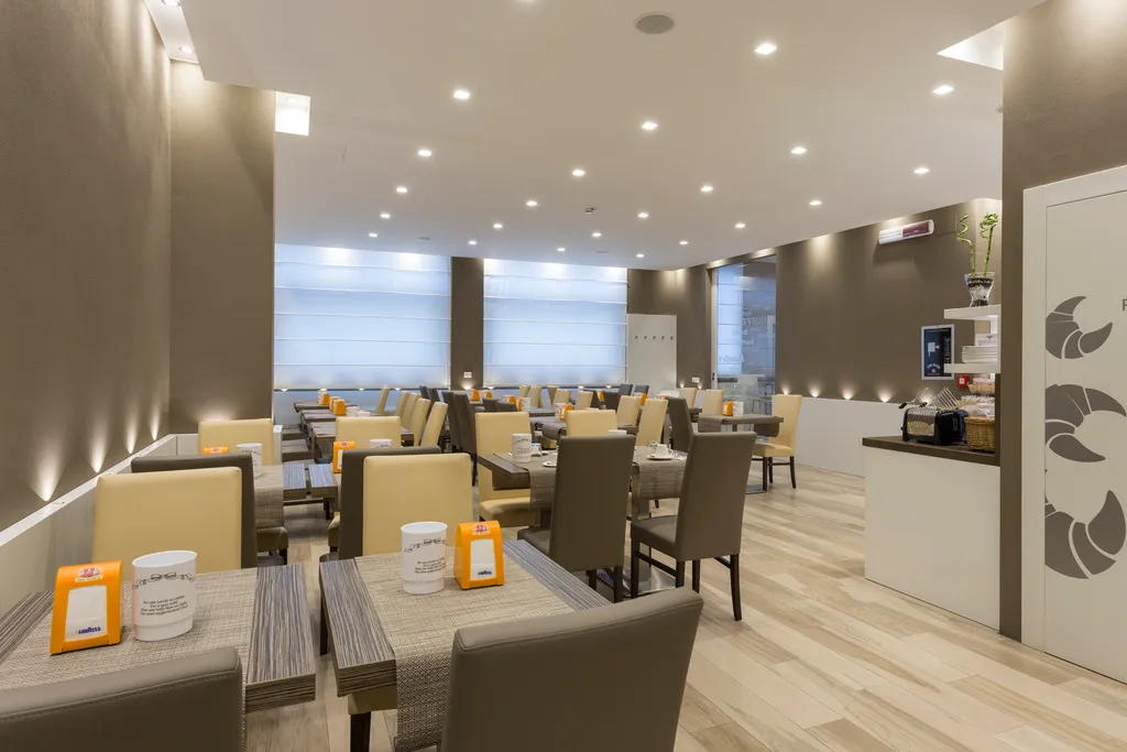 Restaurant, Mistral, Milan