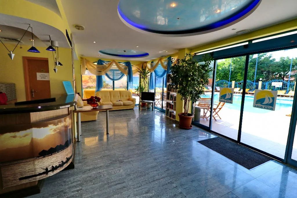 Lobby, Bora Bora, Bourgas