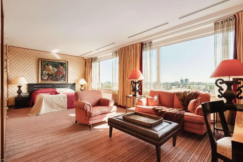 Room, Hilton Amsterdam, Amsterdam