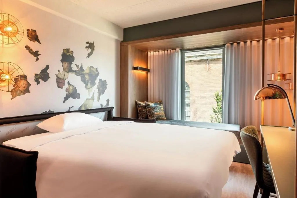 FAMILY ROOM KING SIZE BED Room, Renaissance Amsterdam Hotel, Amsterdam