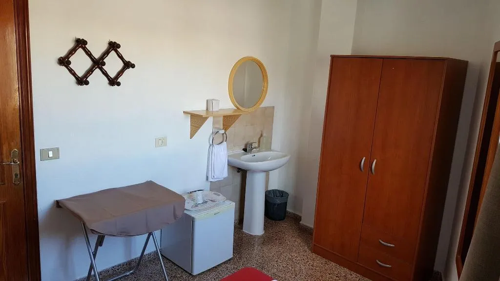 Room, Pensión Alcalá, Tenerife
