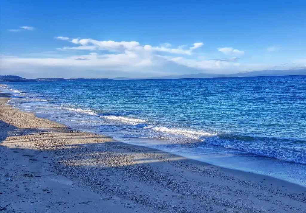 Beach, Bungalow White Apartments and Suits, Halkidiki